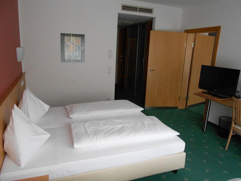 Hotel Bokan Exclusiv Graz Extérieur photo