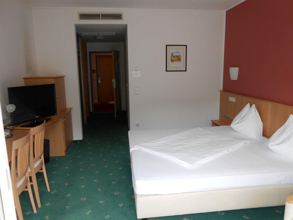 Hotel Bokan Exclusiv Graz Extérieur photo