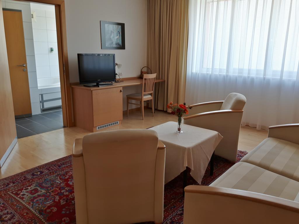 Hotel Bokan Exclusiv Graz Extérieur photo